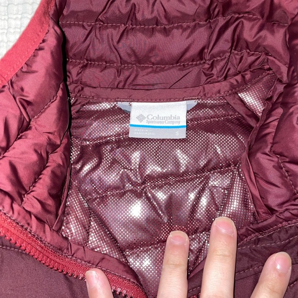 Columbia Women's Maroon Puffer Jacket - Picture 2 of 2